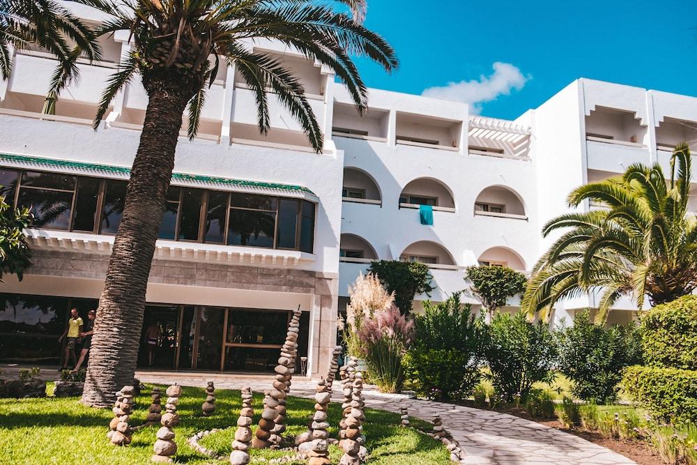 The Orangers And 4* Al-Hammamat